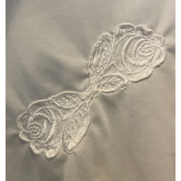 Medium Gaymode Vintage Womens Half Slip Ivory Flower Embellishment Side Slit - Picture 4 of 9